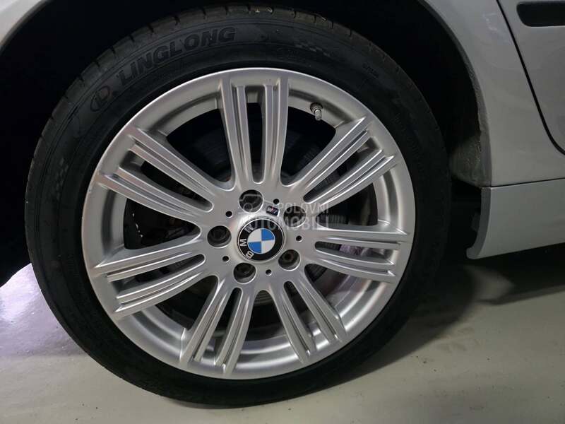 BMW 330 330i