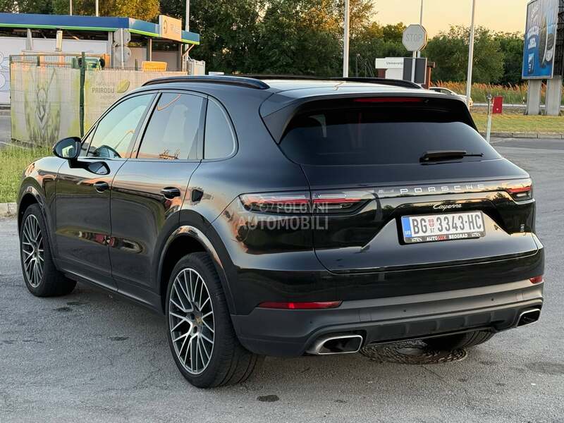 Porsche Cayenne 3.0 v6