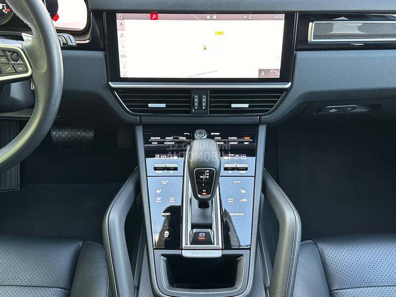 Porsche Cayenne 3.0 v6