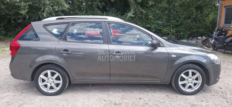 Kia cee`d sw 1.4 RESTAILING
