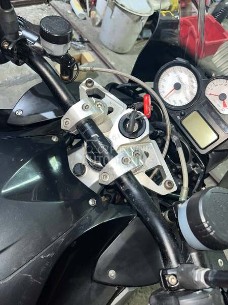 BMW K1200r
