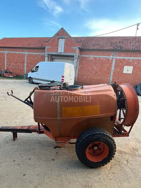 Agromehanika 1000l