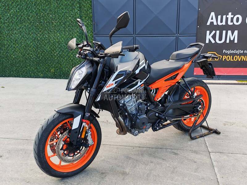 KTM Duke 890