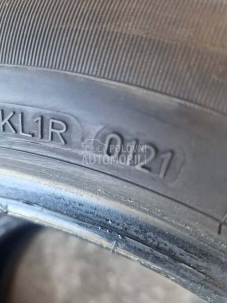 Dunlop 185/60 R15 Zimska