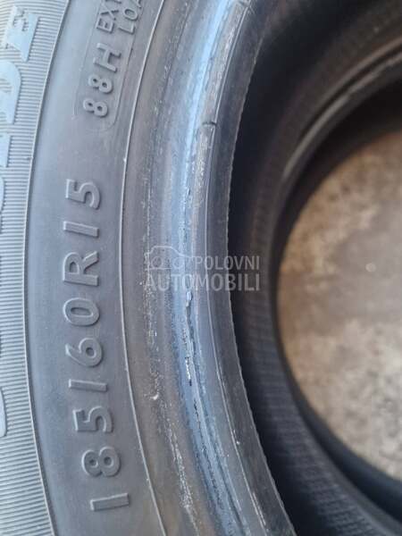 Dunlop 185/60 R15 Zimska
