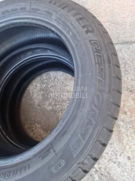 Dunlop 185/60 R15 Zimska