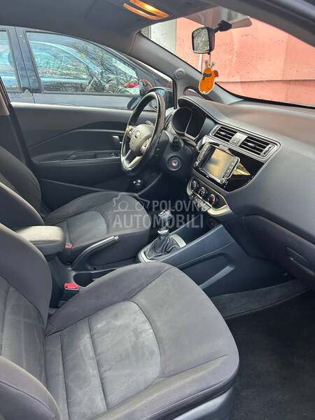 Kia Rio 1.1