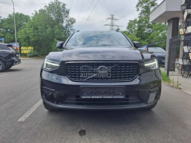Volvo XC40 B3 Plus Dark