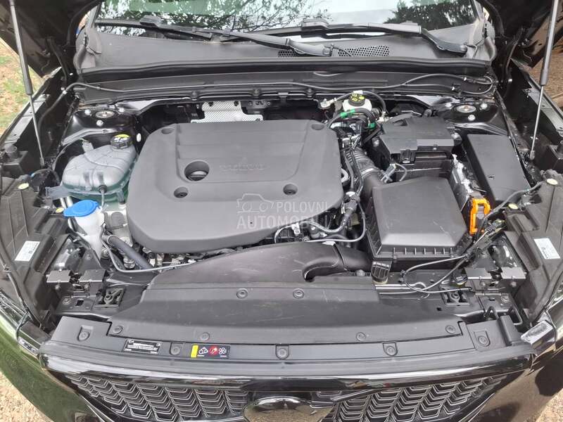 Volvo XC40 B3 Plus Dark
