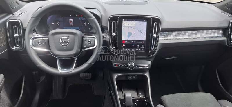 Volvo XC40 B3 Plus Dark