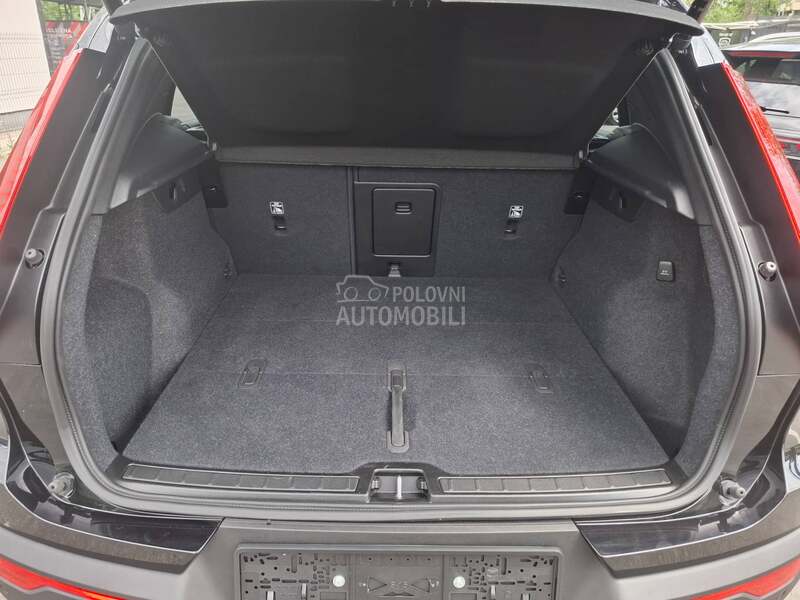 Volvo XC40 B3 Plus Dark