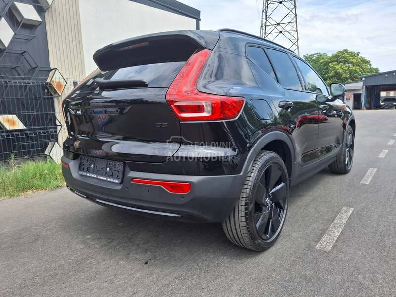 Volvo XC40 B3 Plus Dark