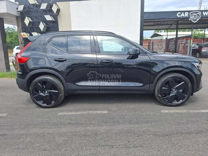 Volvo XC40 B3 Plus Dark