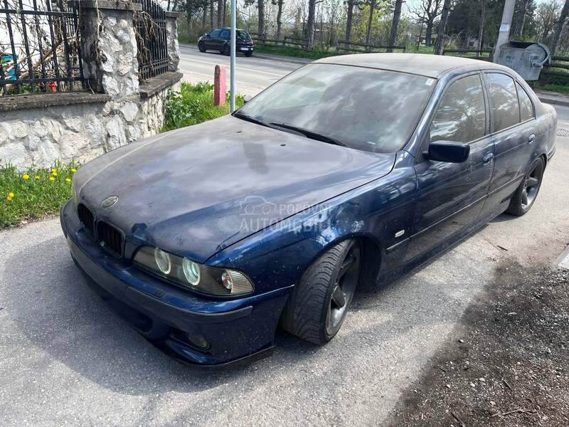 BMW 528 528i