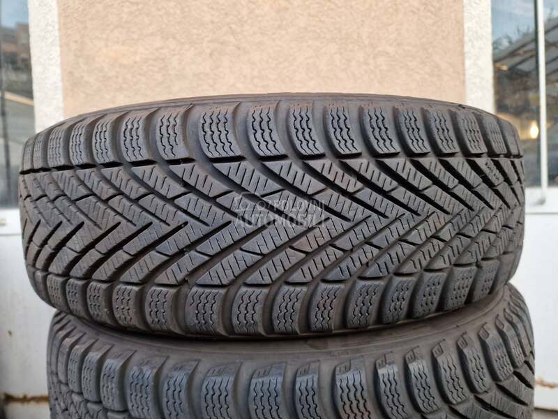 Pirelli 185/60 R15 Zimska