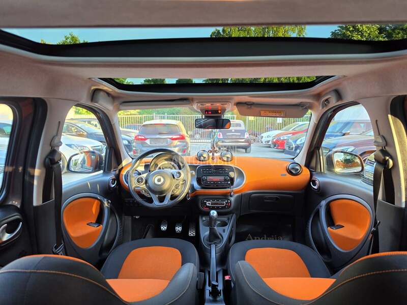 Smart ForFour LIMITED 1
