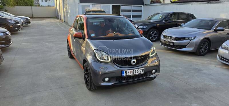 Smart ForFour LIMITED 1