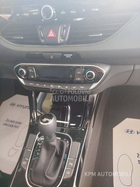 Hyundai i30 1.6T  PREMIUM AUT