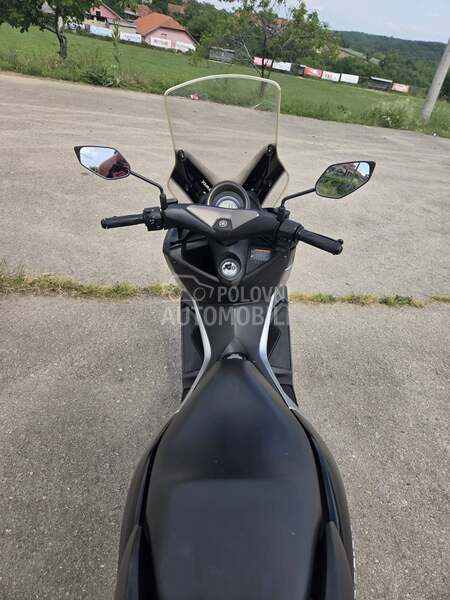 Yamaha n max 125
