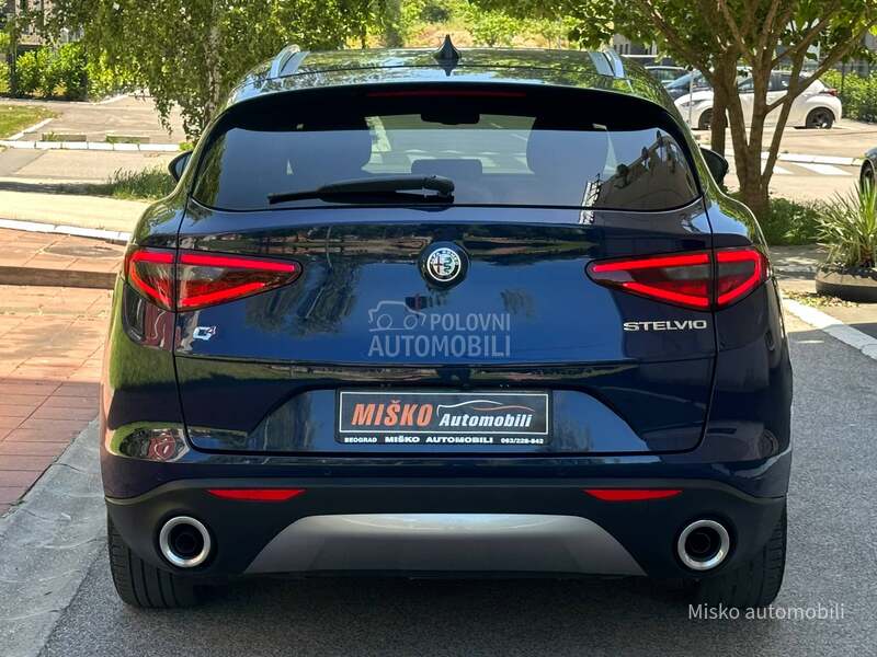Alfa Romeo Stelvio 2.2 D 4x4 Kam Pano