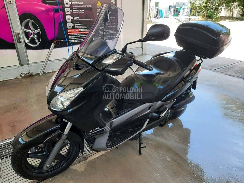Yamaha X MAX