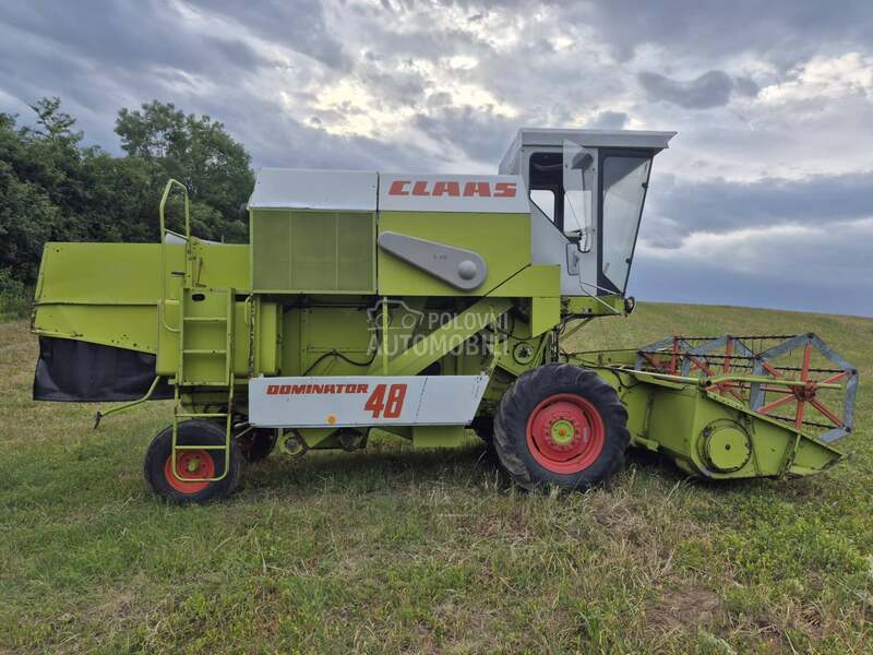 Claas Dominator 48
