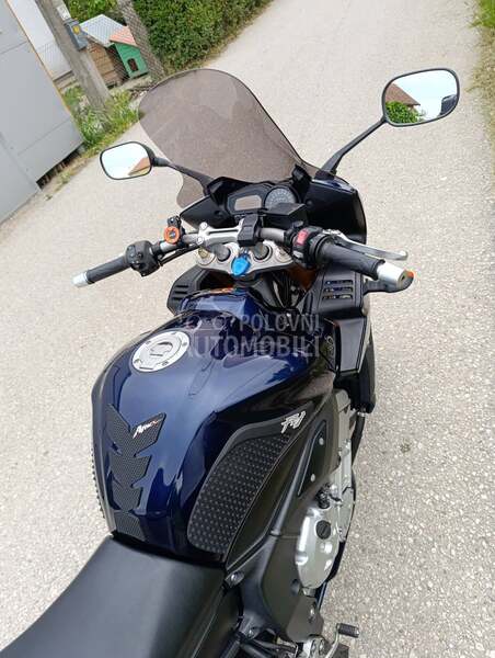 Yamaha FZ1S