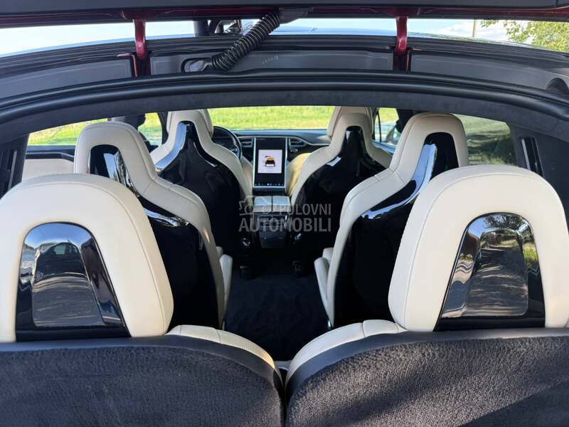 Tesla Model X P90 D