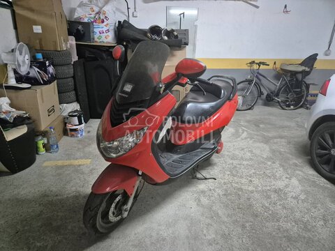Peugeot elystar SKORO PA DZABE