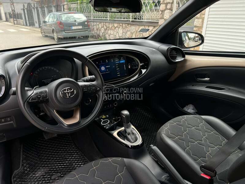Toyota Aygo X BiColour