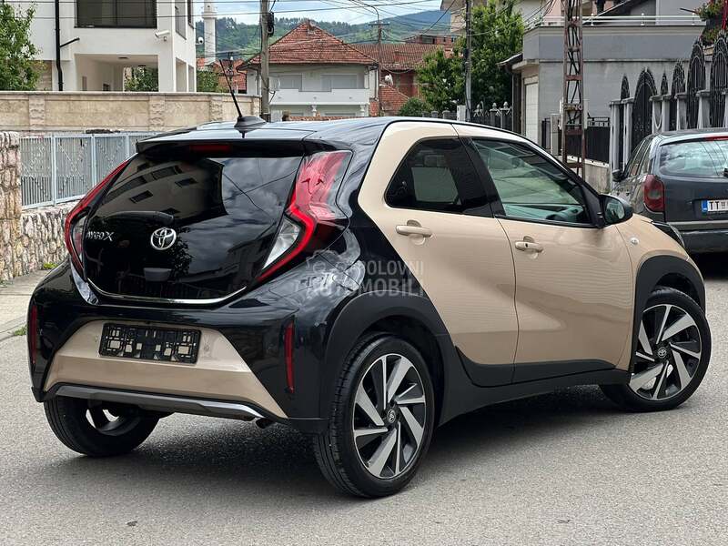 Toyota Aygo X BiColour