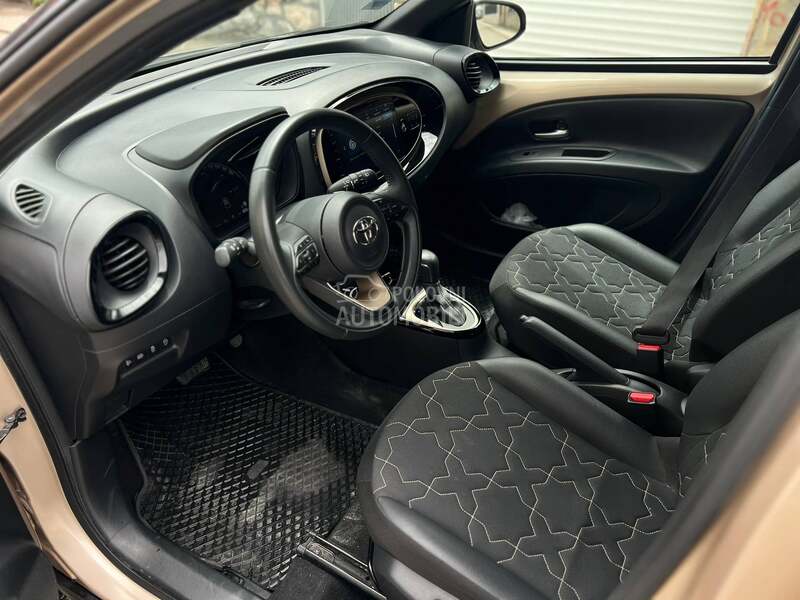 Toyota Aygo X BiColour