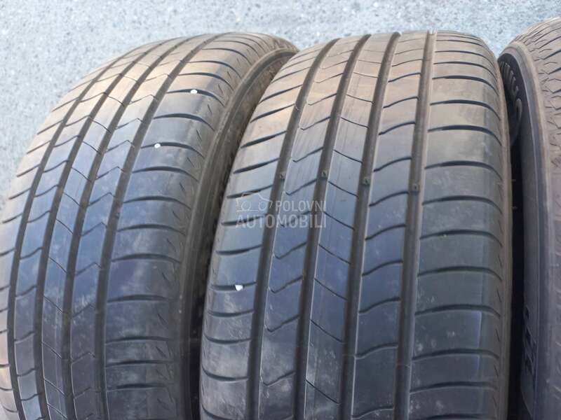 Kumho 215/55 R18 Letnja