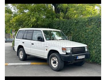 Mitsubishi Pajero GLX