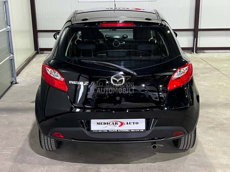 Mazda 2 