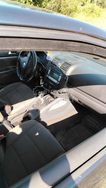 Volkswagen Golf 5 reg 4 2027