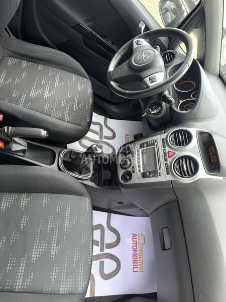 Opel Corsa D 1.3 cdti  N A V I