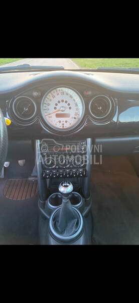 MINI Cooper 1.3.6.0.0.0 k.m