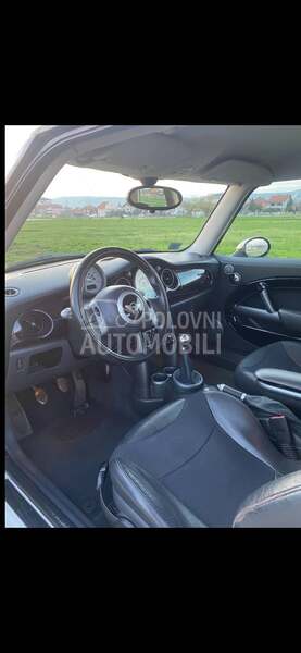 MINI Cooper 1.3.6.0.0.0 k.m