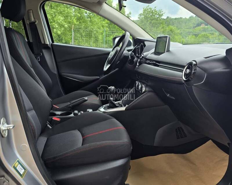 Mazda 2 1.5b Revolution Ch