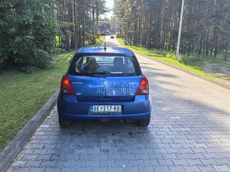 Suzuki Swift 