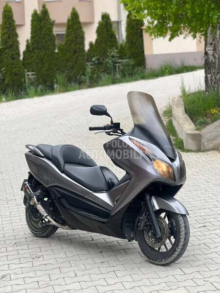 Honda Forza