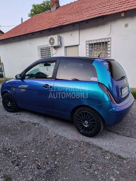 Lancia Ypsilon 