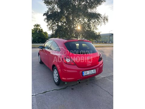 Opel Corsa D Cosmo