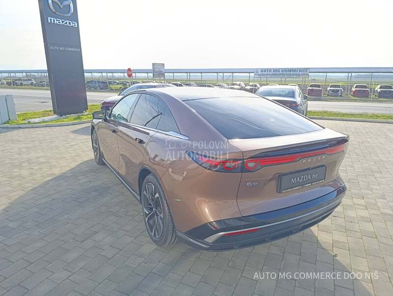 Mazda 6e TAKUMI PLUS