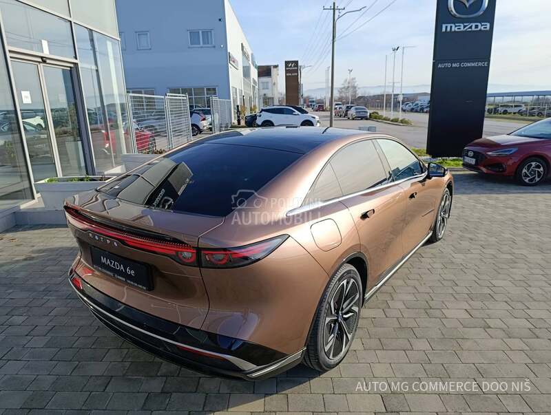 Mazda 6e TAKUMI PLUS