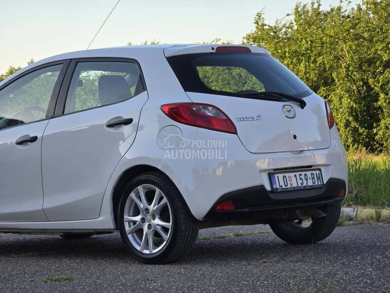 Mazda 2 