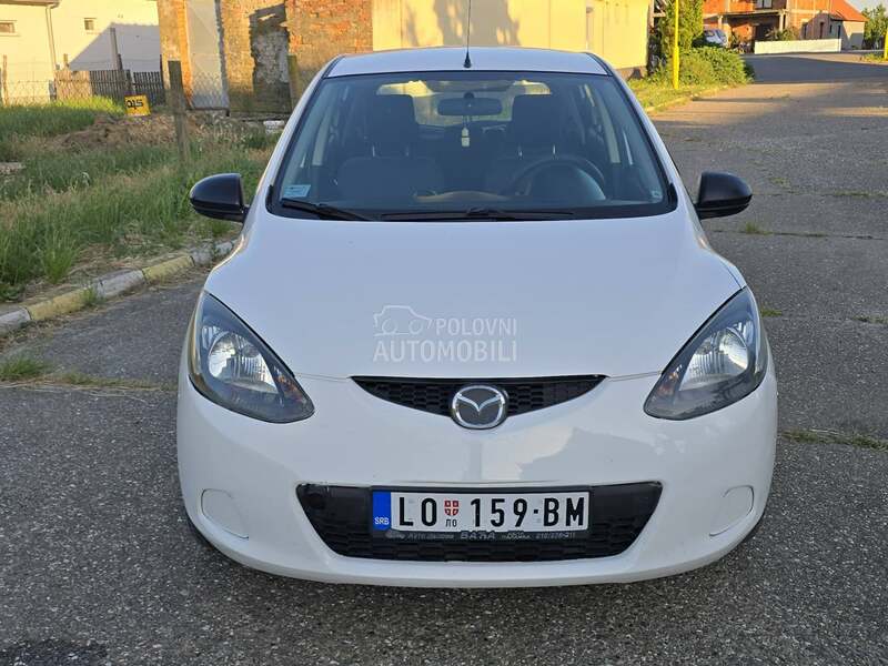 Mazda 2 