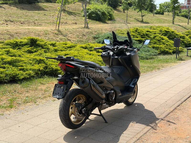 Yamaha T MAX TECH MAX