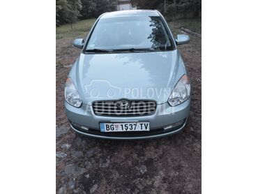 Hyundai Accent 1.4 DOHC GL 4DR